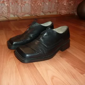 Продам мужские туфли натуральная кожа 