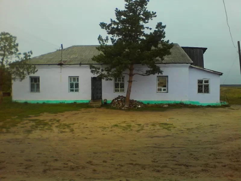 Продам здание в Саргатском районе Омской области под магазин и/или дом